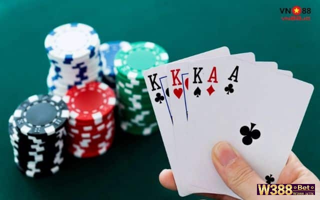 Tùy theo ván bài để sử dụng bluff poker