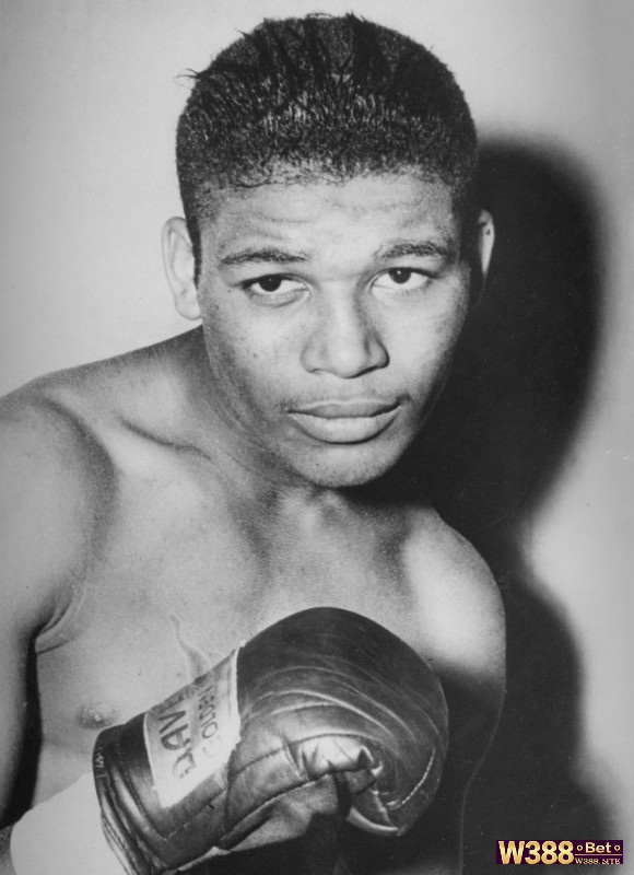 Sugar Ray Robinson được mệnh danh là huyền thoại giới boxing